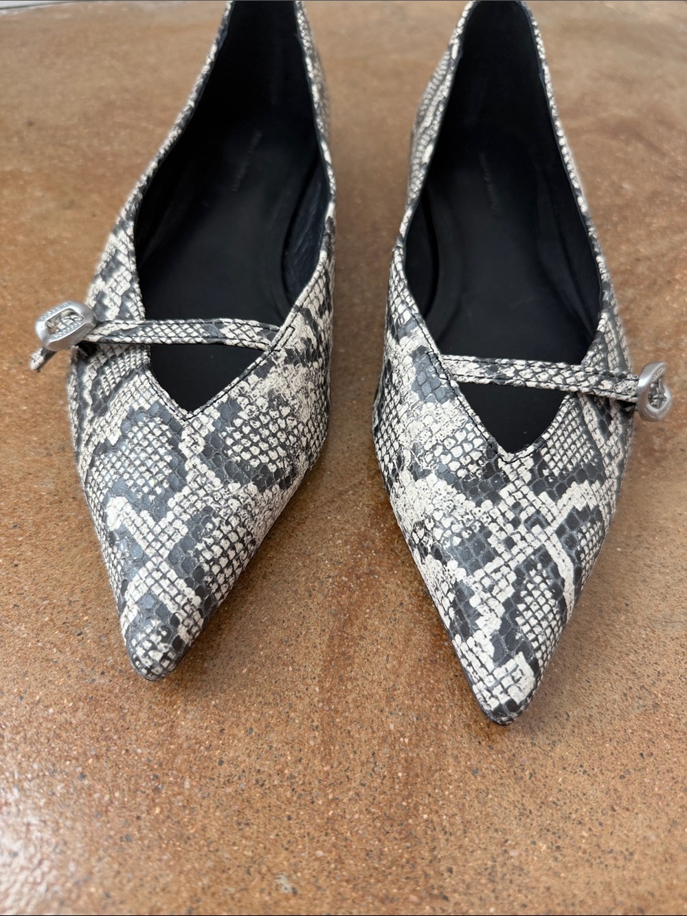 Rebecca Minkoff Buckle Flat Snakeskin Print Pointed Toe Flats Leather 6M - Picture 2 of 8
